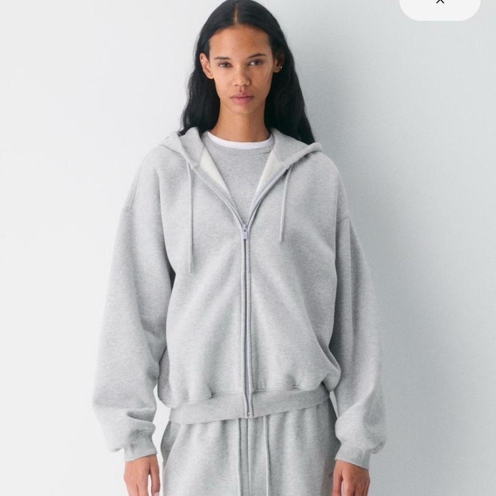 BRAND NEW W/ Tags Aritzia Heather Chrome (Grey) MEGA FIT SweatFleece Zip Hoodie